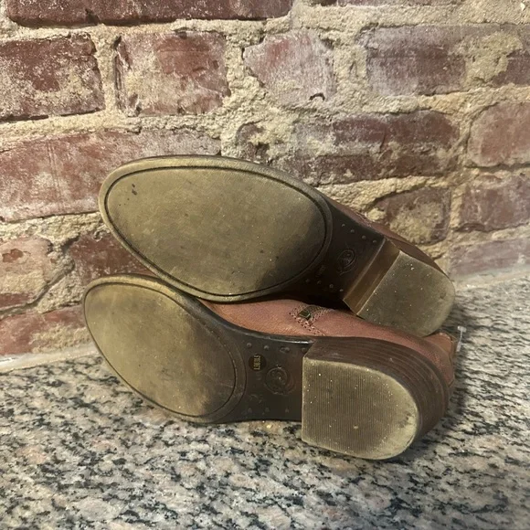 LUCKY BRAND BROWN LEATHER ANKLE HEEL BOOT 8.5 - Picture 2 of 6